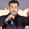 Article image for: I don't think <i class="tbold">sohail</i> misbehaved with journalists: Salman Khan
