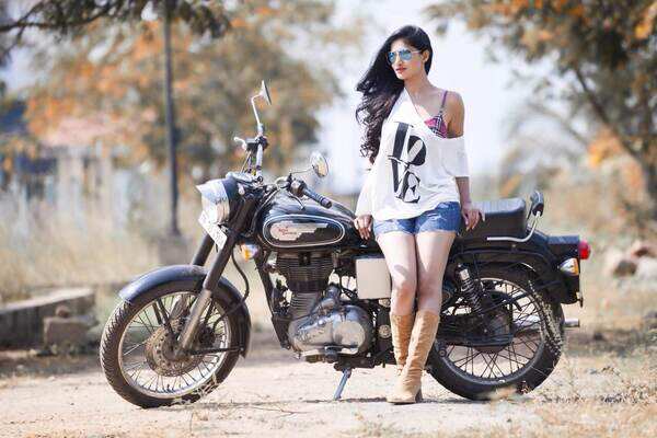Shalini Vadnikatti Photos