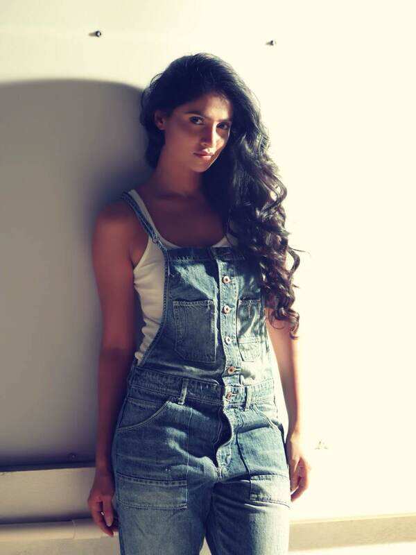 Shalini Vadnikatti Wallpapers