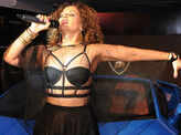 Avril Quadros performs live