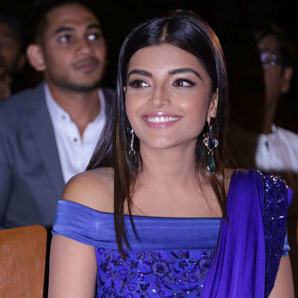 Ashna Zaveri
