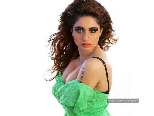Alisa Khan Photos