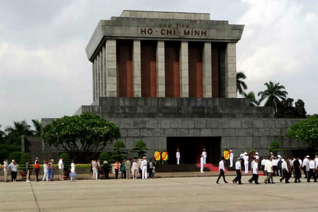 Ho Chi Minh Mausoleum, Hanoi mausoleum