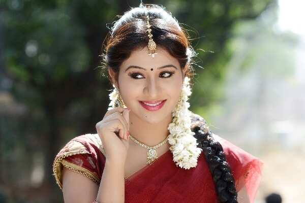 Manali Rathod Wallpapers