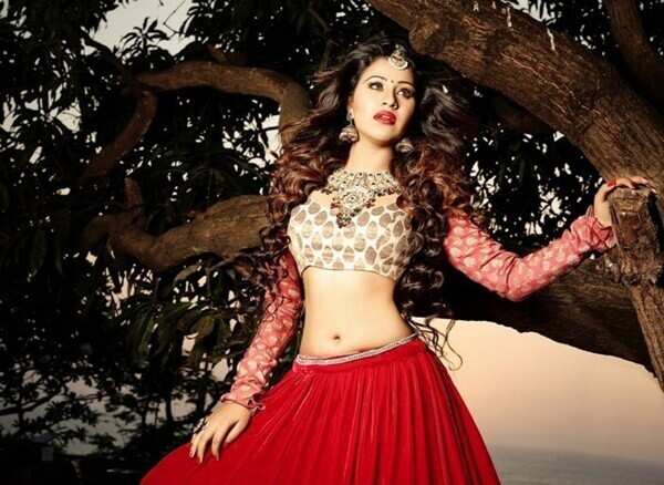 Manali Rathod Images