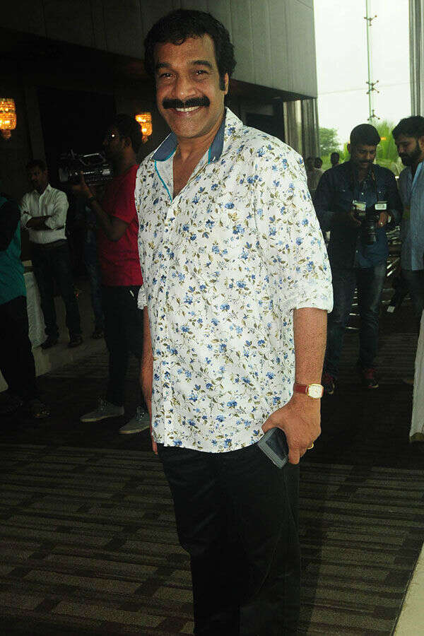 Jayaraj Warrier Wallpapers