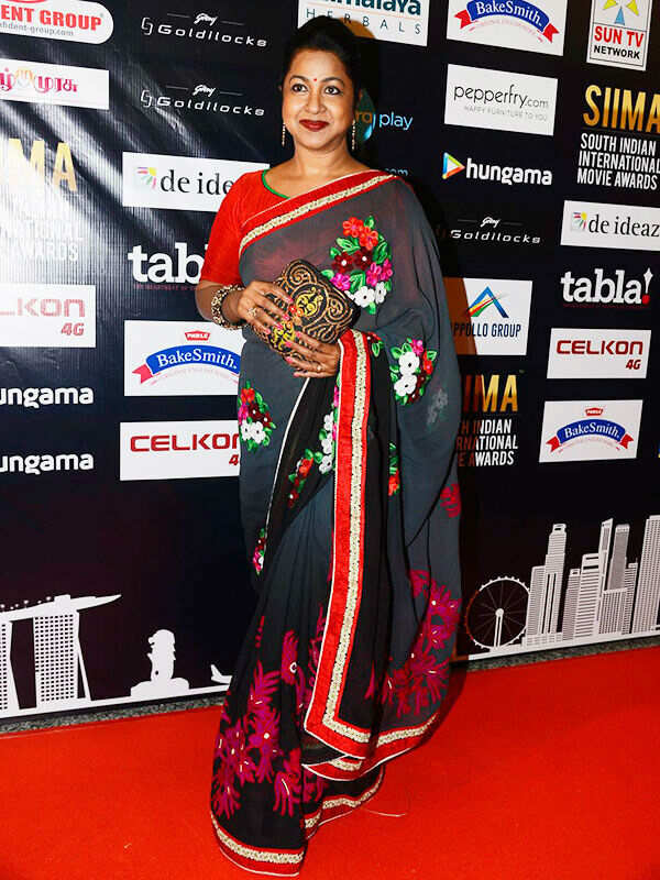 Raadhika Sarathkumar Photos