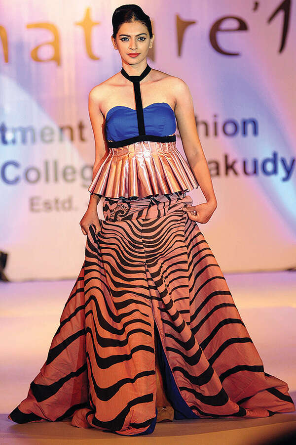 Leona Lishoy Pictures