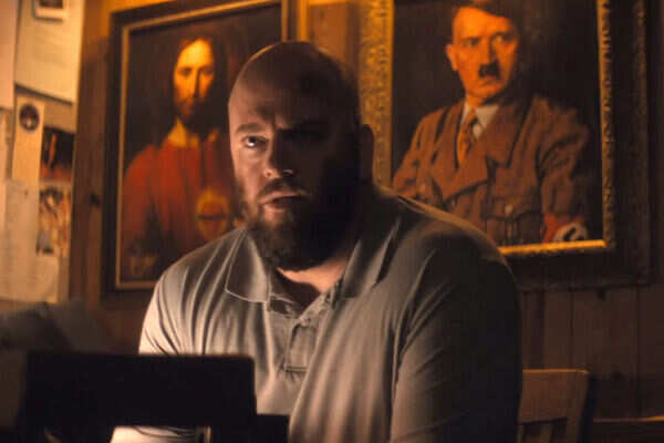 Chris Sullivan Images