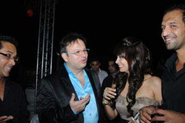 Roshan Abbas Wallpapers