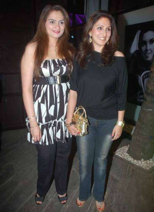 Juhi Babbar Pictures