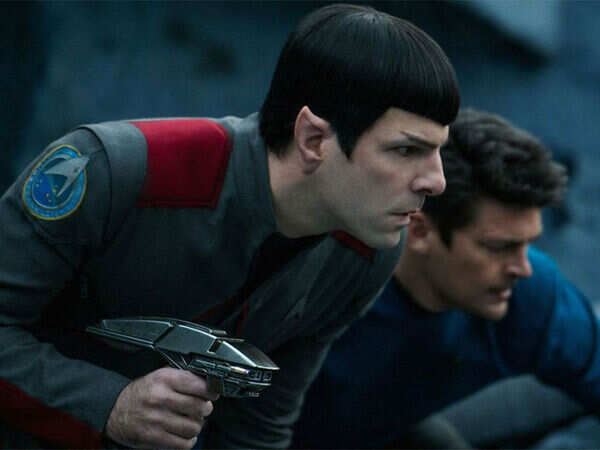 Zachary Quinto Images