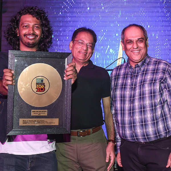 Nakash Aziz Pictures