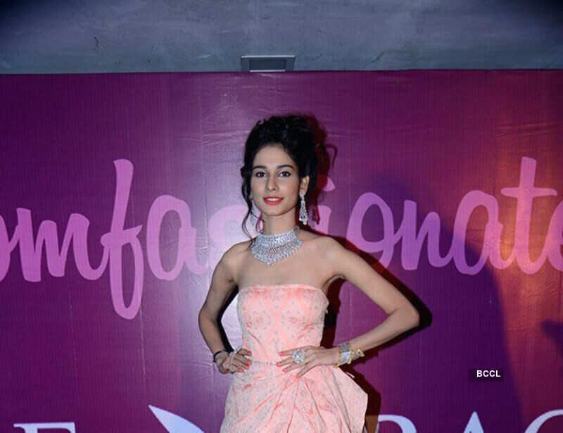 Dimple Raghani collection