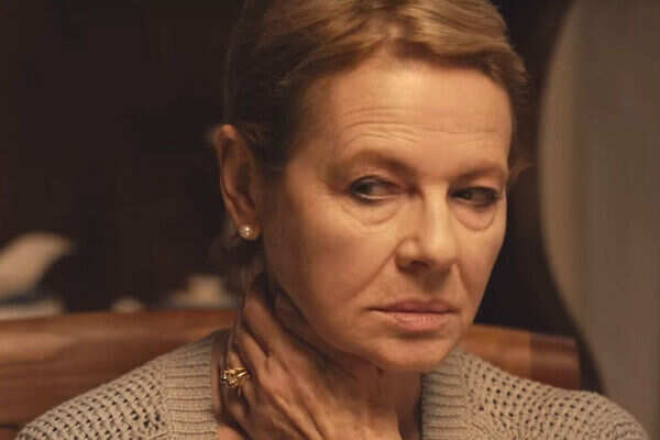 Dianne Wiest Photos