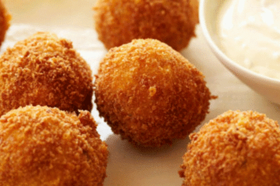 Garlic Chicken Cheese Balls - Naush Kitchen Routine