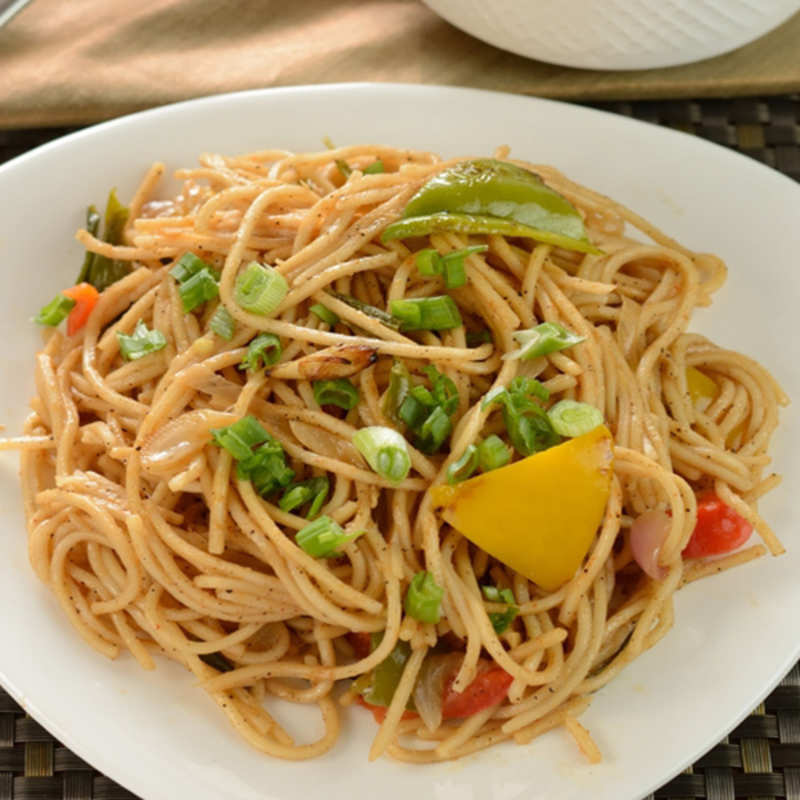 Chicken Hakka Noodles - Sinfully Spicy