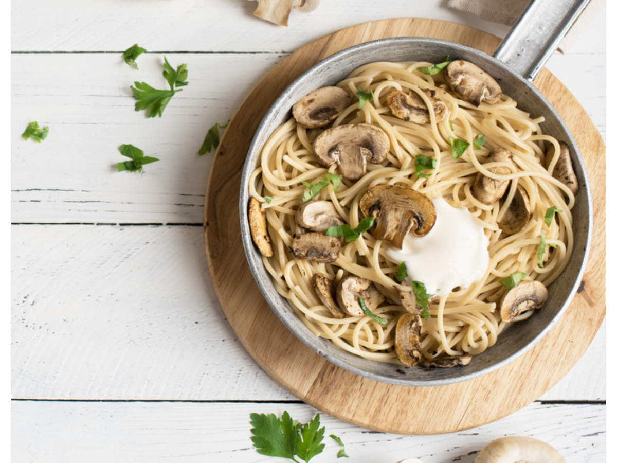 Creamy Mushroom Pasta Recipe: How to Make Creamy Mushroom Pasta Recipe |  Homemade Creamy Mushroom Pasta Recipe