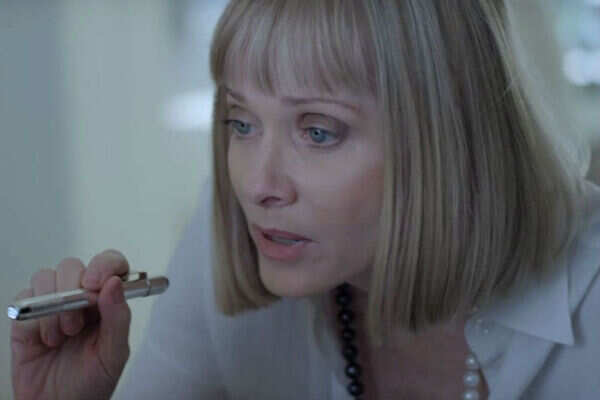 Barbara Crampton Wallpapers