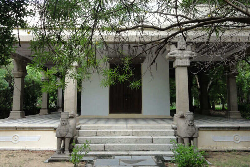 Zorastrian temple at the theosophical society