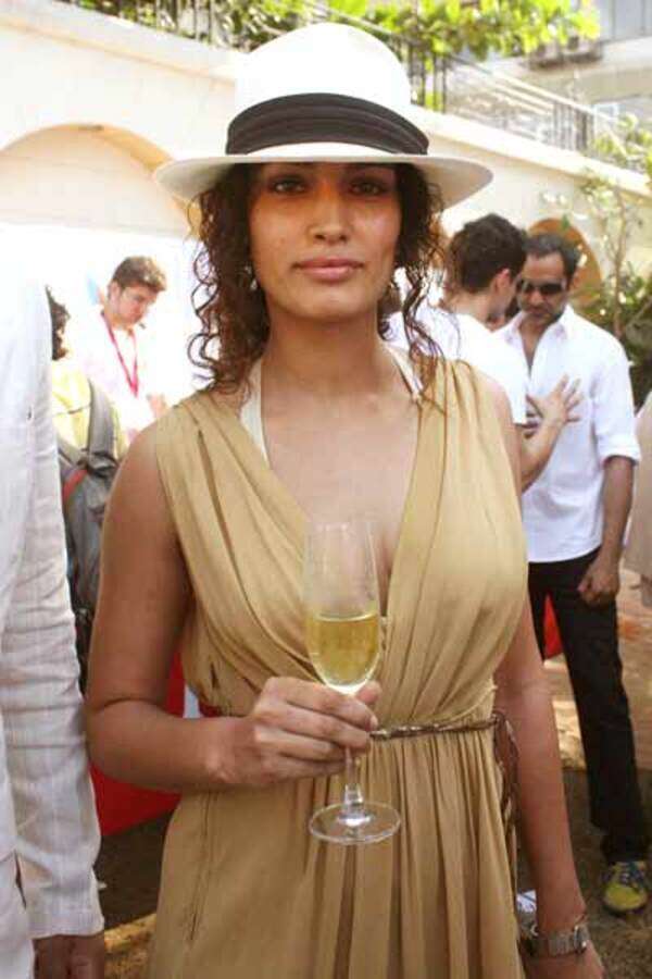 Kamal Sidhu Photos
