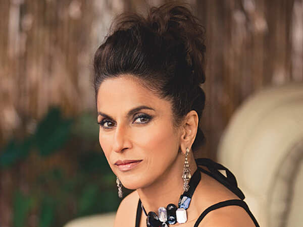 Shobhaa De