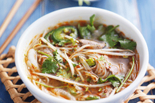 Vietnamese Pho (Vietnamese Noodle Soup)