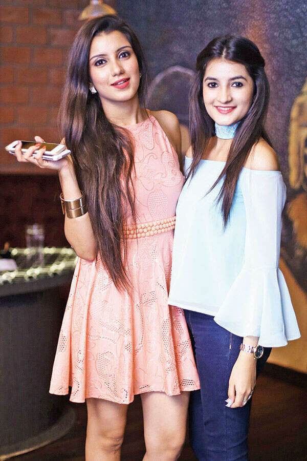 Kirti Singh Photos