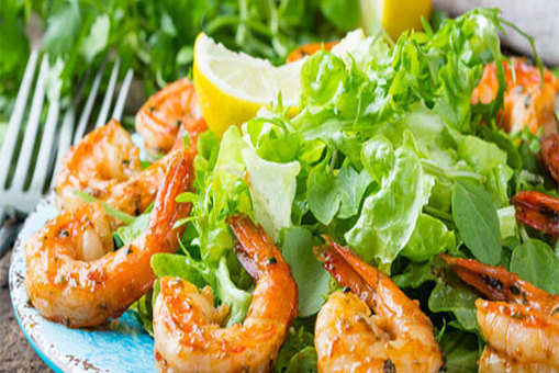 Grilled Shrimp and Pineapple Salad