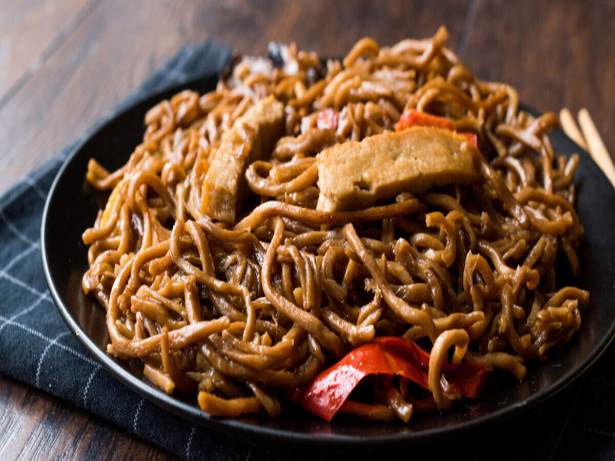 Noodles with Peanut Dressing Recipe