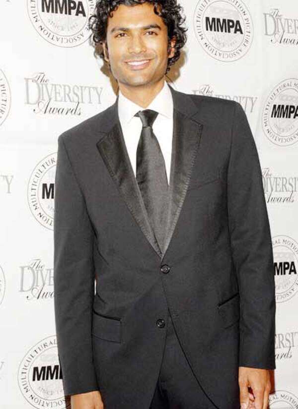 Sendhil Ramamurthy