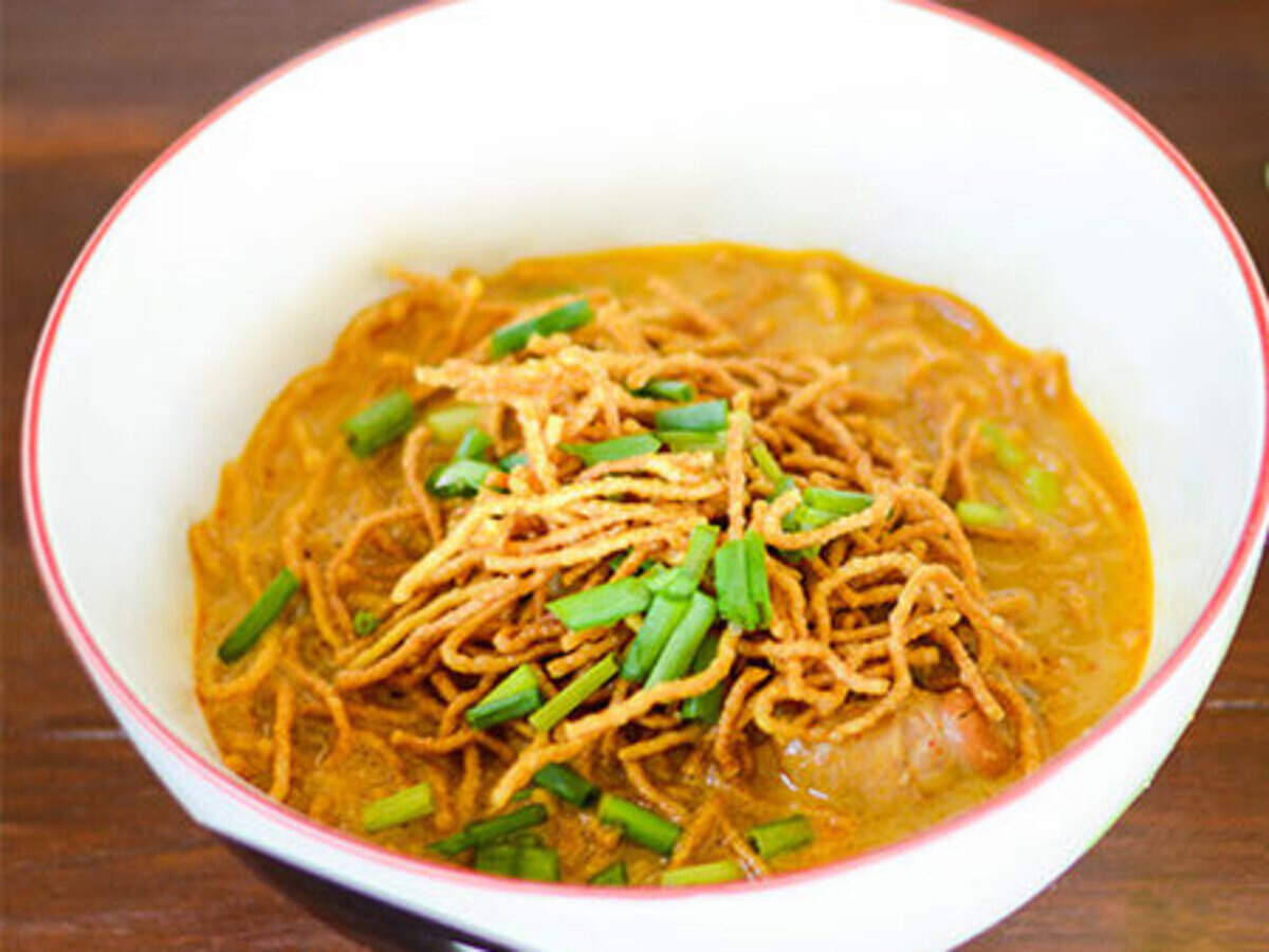 Thai Coconut Soup with Noodles Recipe