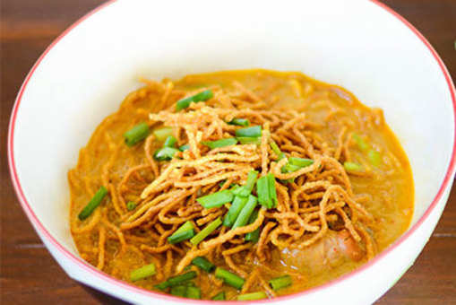 Thai Coconut Soup with Noodles