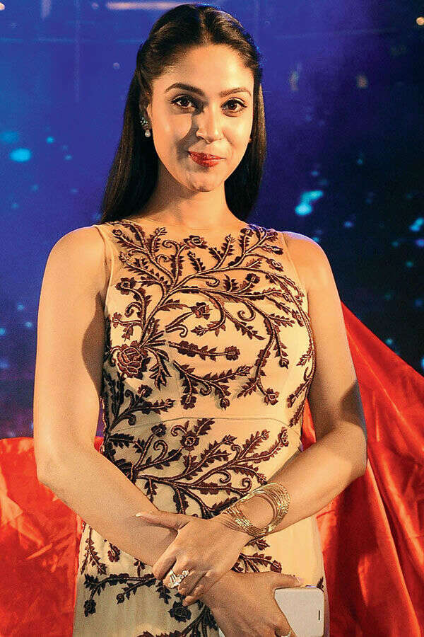 Angana Roy Photos