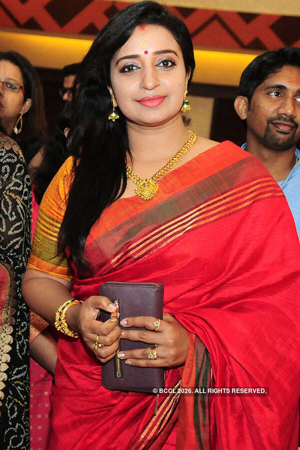 Sona Nair Pictures