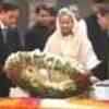 Article image for: <i class="tbold">sheikh hasina</i> pays tribute to Mahatma Gandhi, meets Krishna