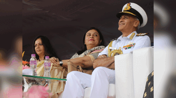 Pic_3_-_Admiral___Mrs_Lanba