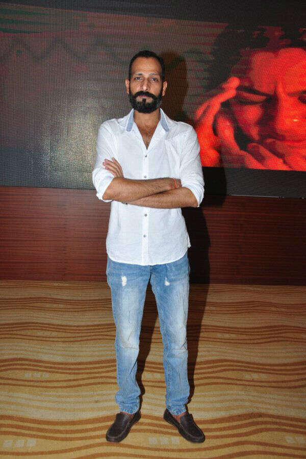 Mahesh Balraj Photos
