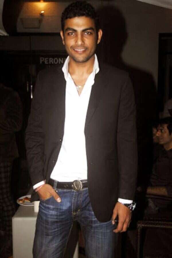 Pravesh Rana Images