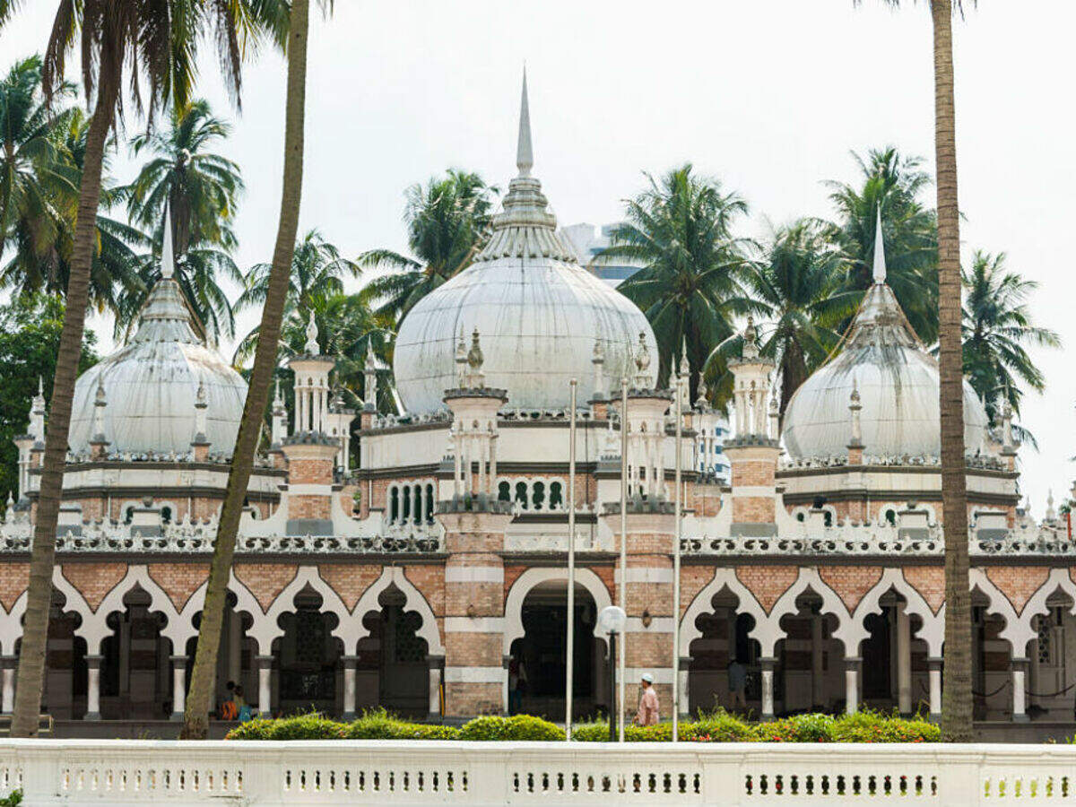 https://static.toiimg.com/thumb/54445819/jamek-mosque.jpg?height=900&width=1200