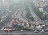 Heavy rains lash Mumbai