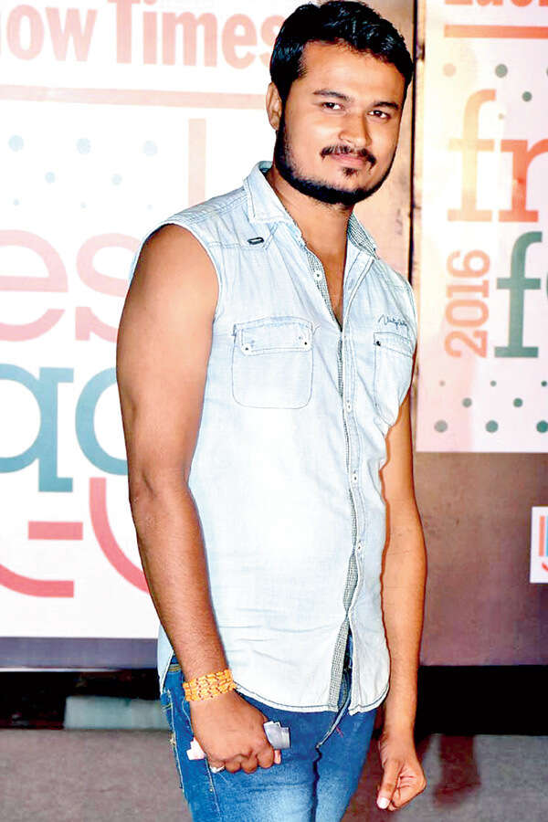 Ashish Mishra Photos