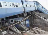 Jhelum Express derails in Punjab