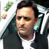 Article image for: Akhilesh Yadav meets Baramulla braveheart <i class="tbold">Nitin Yadav</i>’s kin