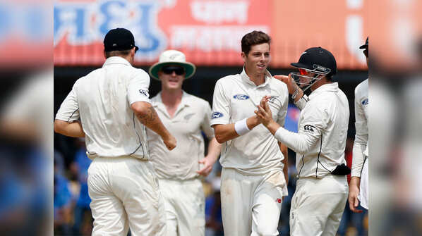 Little success for NZ bowlers