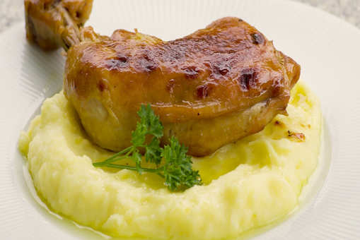 Roasted Chicken with Garlic Mashed Potatoes