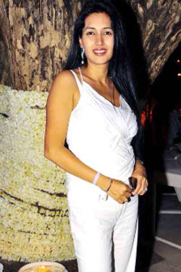 Dipti Bhatnagar Images