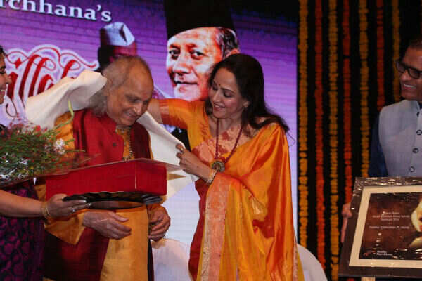 bismillah khan Pictures