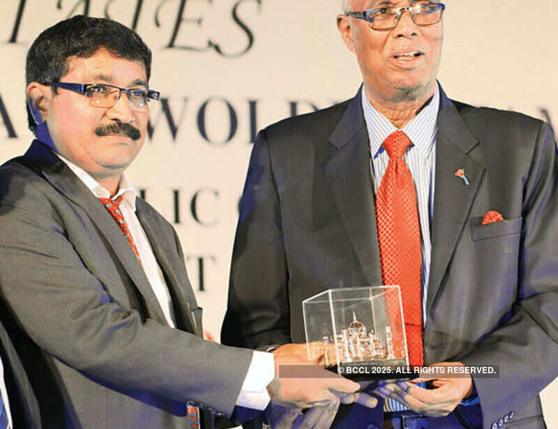 Alem&rsquo;s reception-cum-dinner party