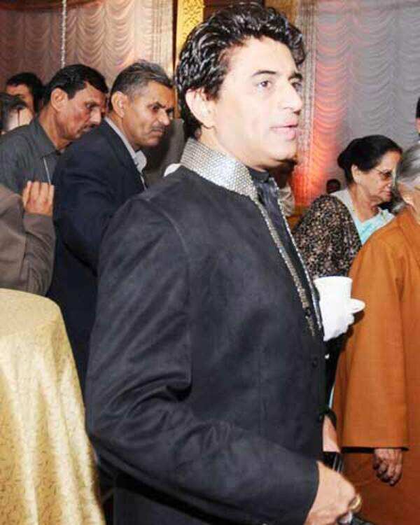 Anand Raj.